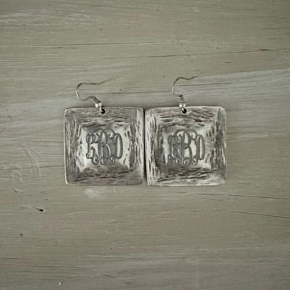 Sterling silver initial earrings - Picture 2 of 2